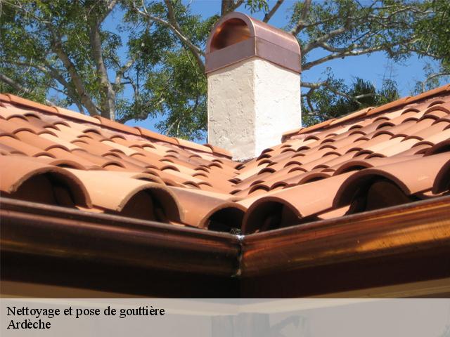 Nettoyage et pose de gouttière Ardèche